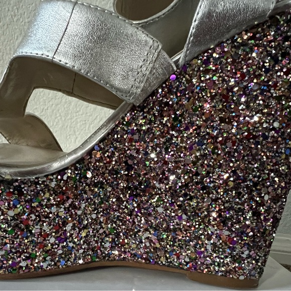 Steve Madden Silver Confetti Bradshaw Wedge Size 8 - Picture 5 of 5